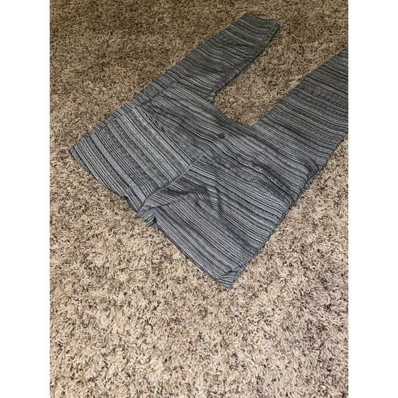 Athleta Exercise Brand Gray & White Striped Leggings Yoga Tights women’s Medium - Picture 12 of 12